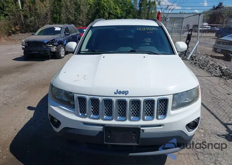 2014 Jeep Compass Latitude z USA, uszkodzony, nr VIN 1C4NJDEB9ED641409